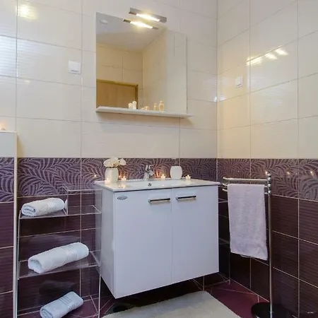 Sunrise App 特罗吉尔