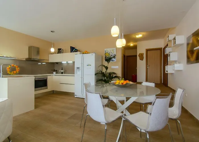 Sunrise App * 特罗吉尔