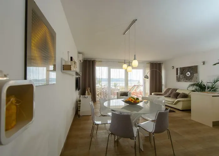 Sunrise App * 特罗吉尔